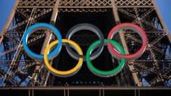 The Olympic Rings installed on the Eiffel Tower